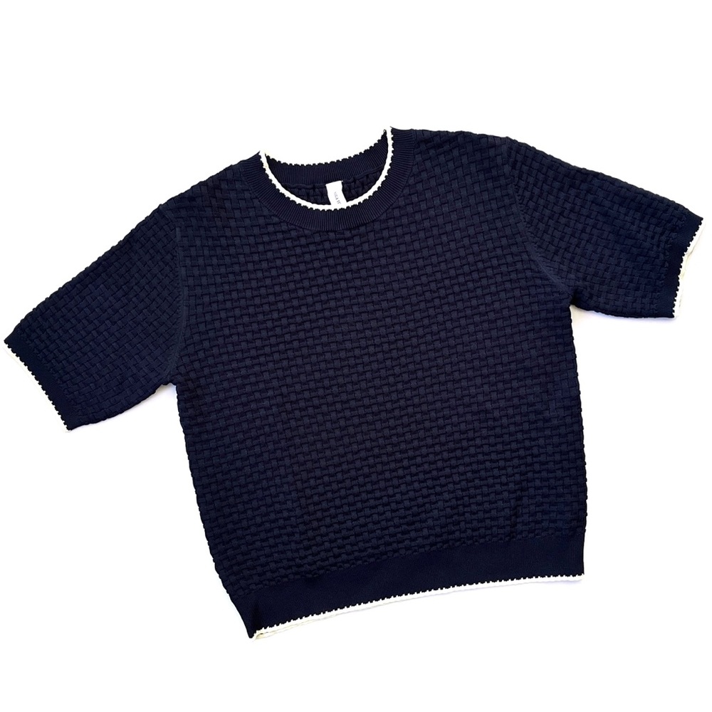 Sita Murt Women’s Short Sleeve Crewneck Basket Weave Knit Sweater in Navy Blue